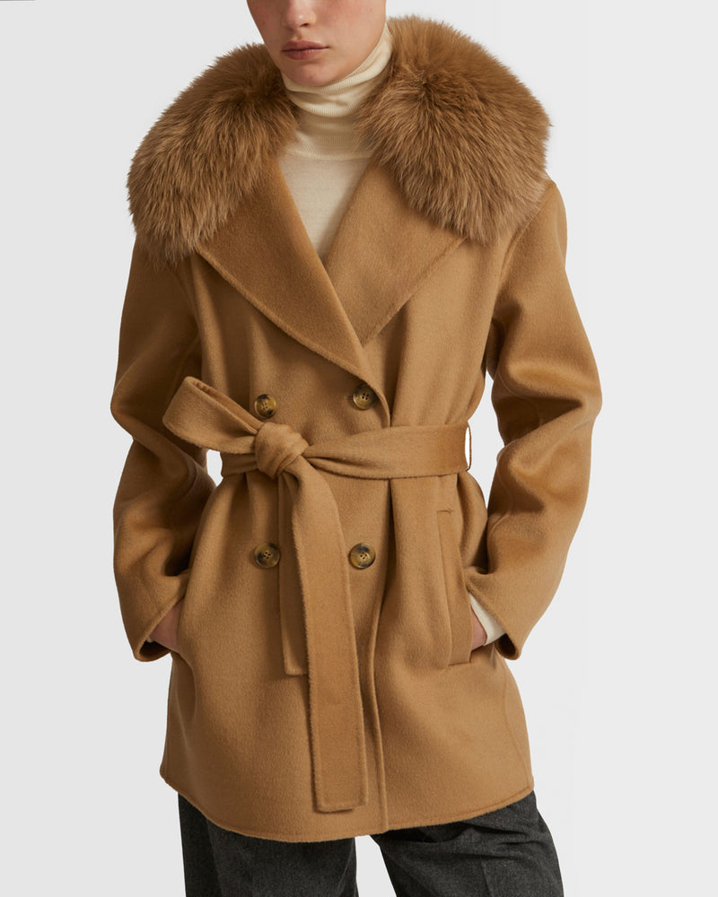 Cashmere wool peacot with fox fur collar