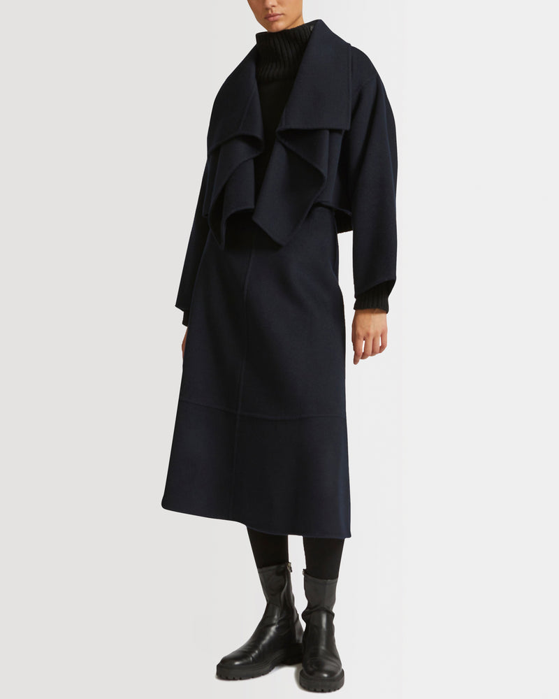 Cropped jacket in cashmere wool