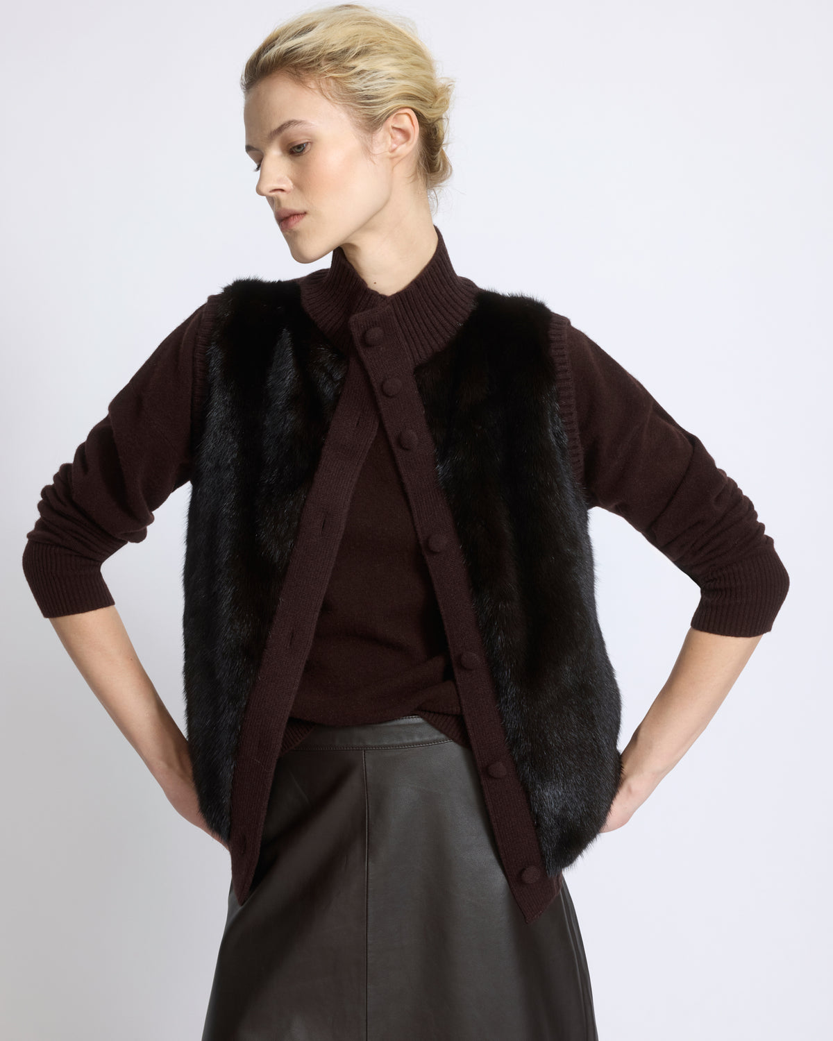Short knitted gilet in merino and mink - Yves Salomon - New Fall/Winter Collection