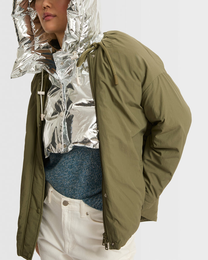 Short down jacket with drawstring neck