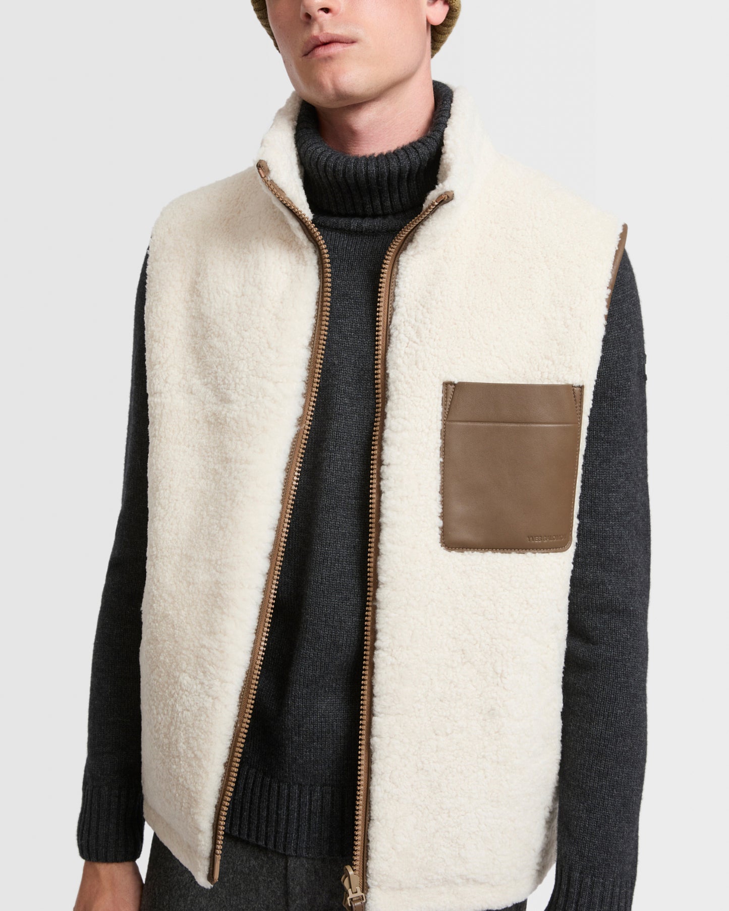 Reversible shearling fleece gilet