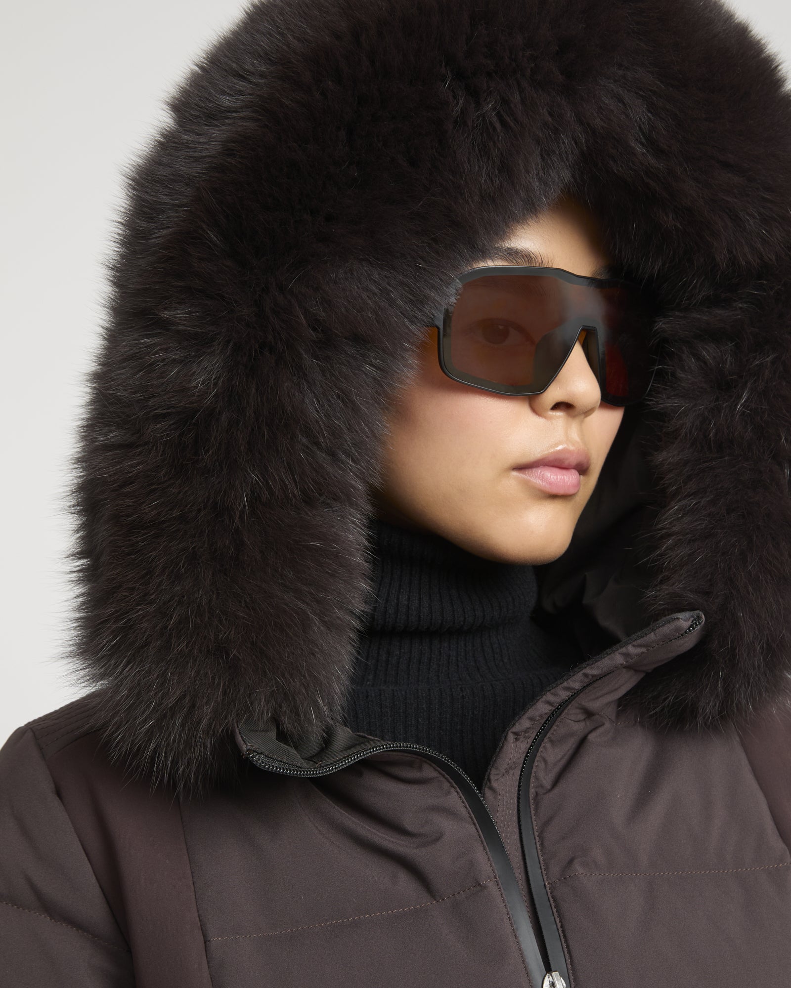 Mixed fabric belted ski jacket with fox fur trim -Yves Salomon