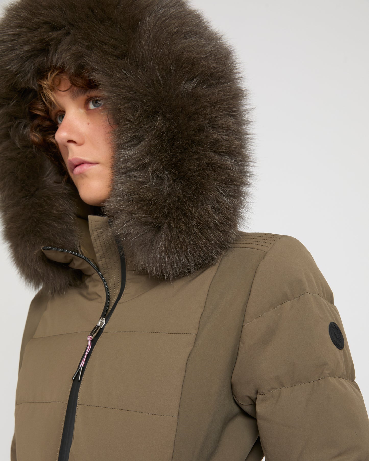 Mixed fabric belted ski jacket with fox fur trim -Yves Salomon