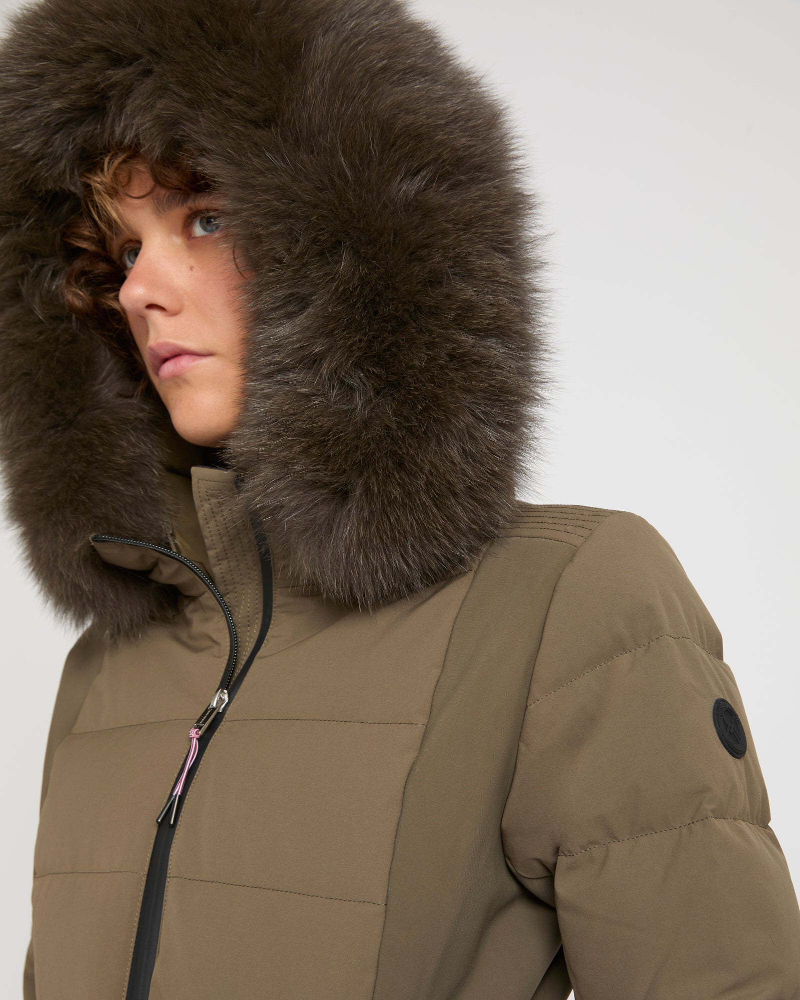 Mixed fabric belted ski jacket with fox fur trim -Yves Salomon