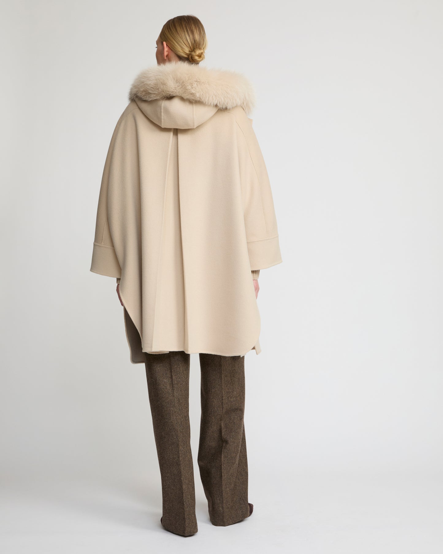 Cashmere blend hooded cape with fox trim