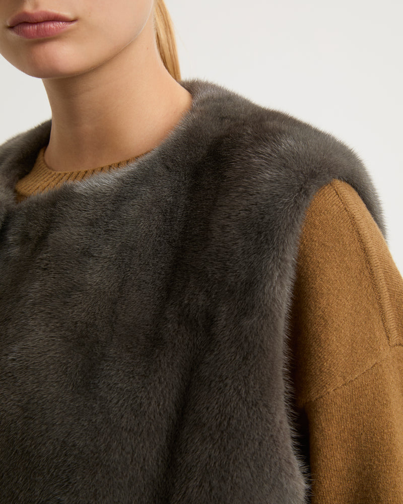 Long-haired mink fur gilet