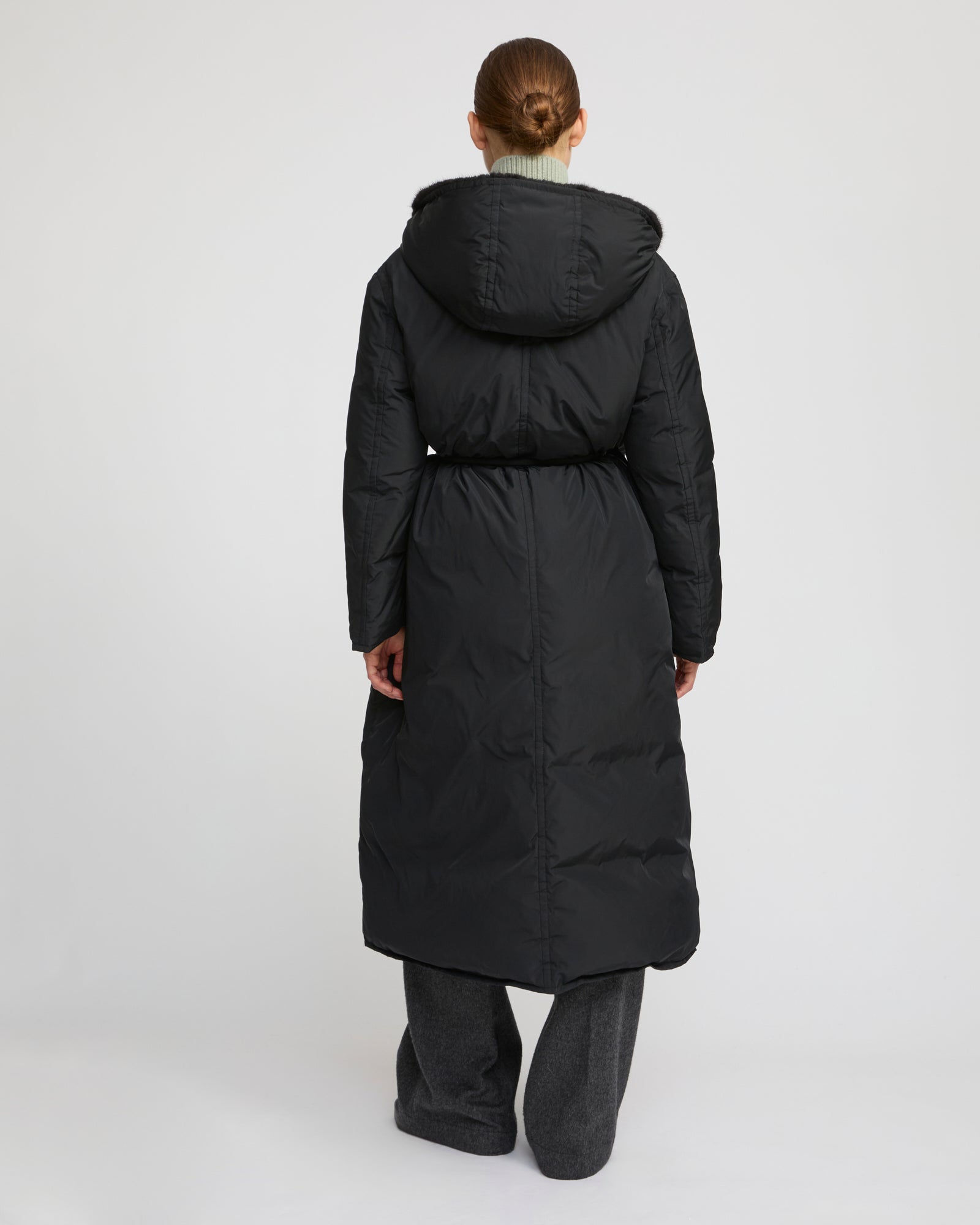 Long down jacket in technical fabric and mink fur - black -Yves