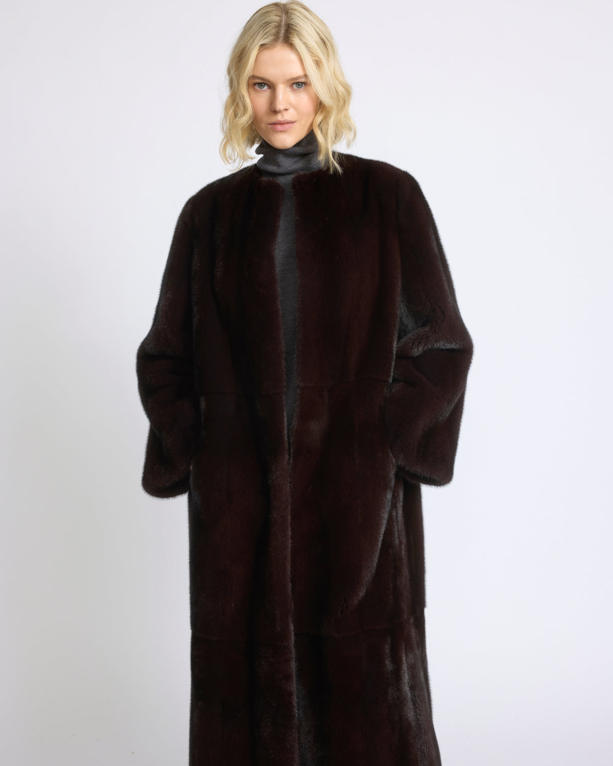 Maxi belted coat in long-haired mink fur - Yves Salomon - New Fall/Winter Collection
