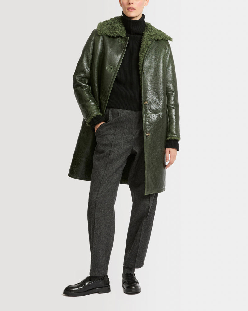 Patent merino straight coat with flat collar