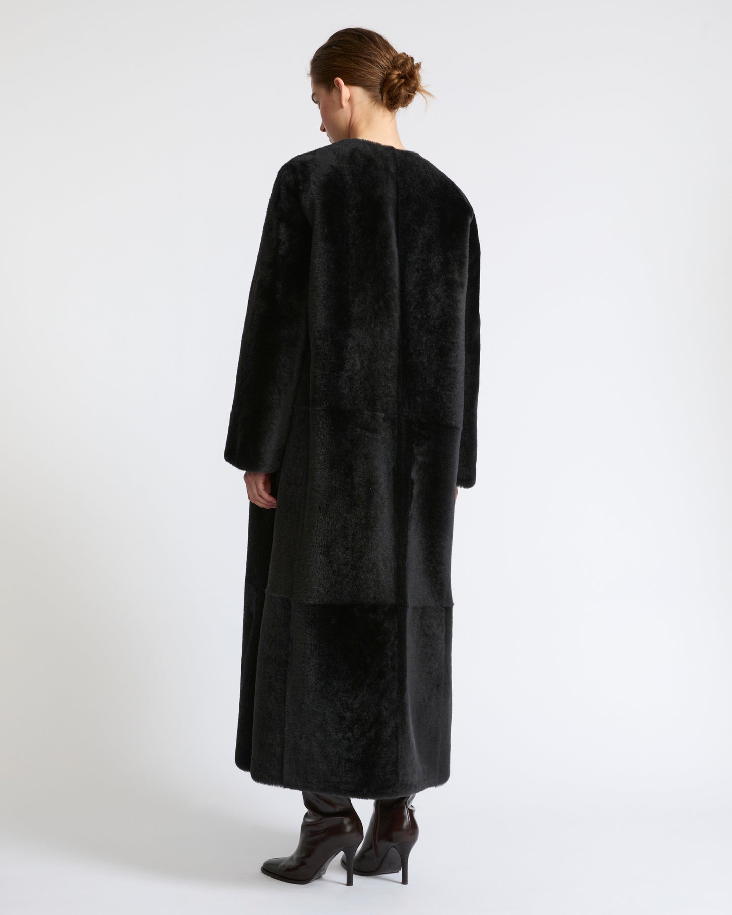 Extra long lambskin shearling coat - Yves Salomon - New Fall Winter Collection