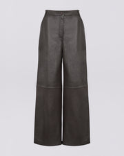 Straight trousers in lamb leather