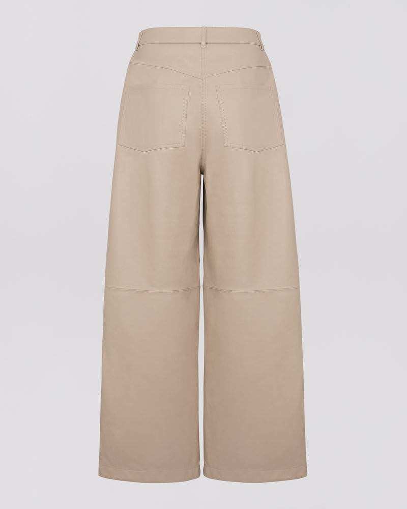 Straight trousers in lamb leather