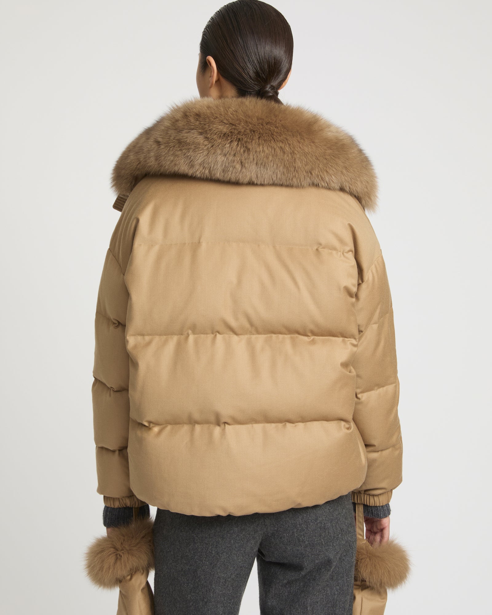 Short Loro Piana fabric down jacket with detachable fox fur collar and mittens -Yves Salomon