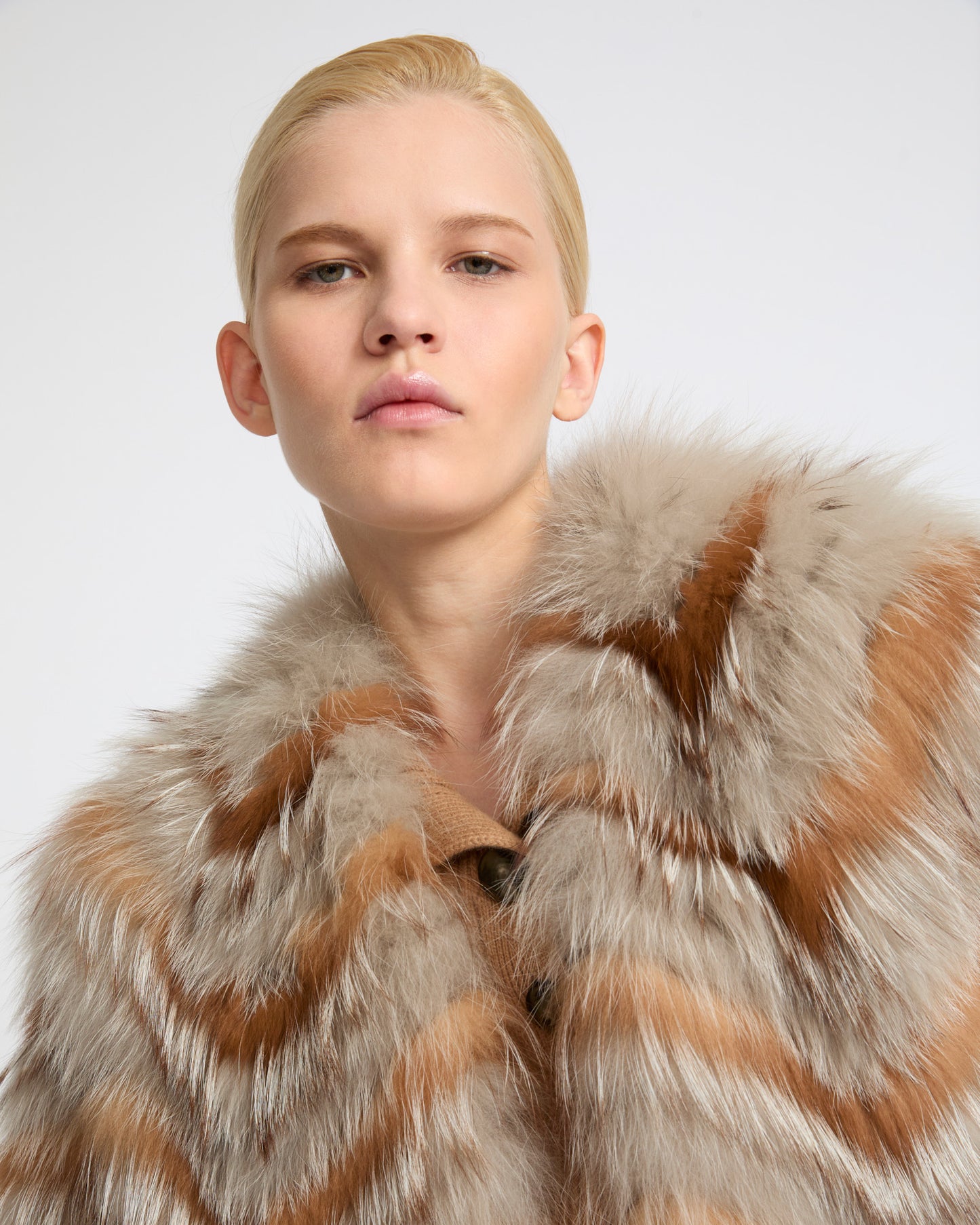 Belted jacket in merino knit and fox fur - Yves Salomon - New Fall Winter Collection