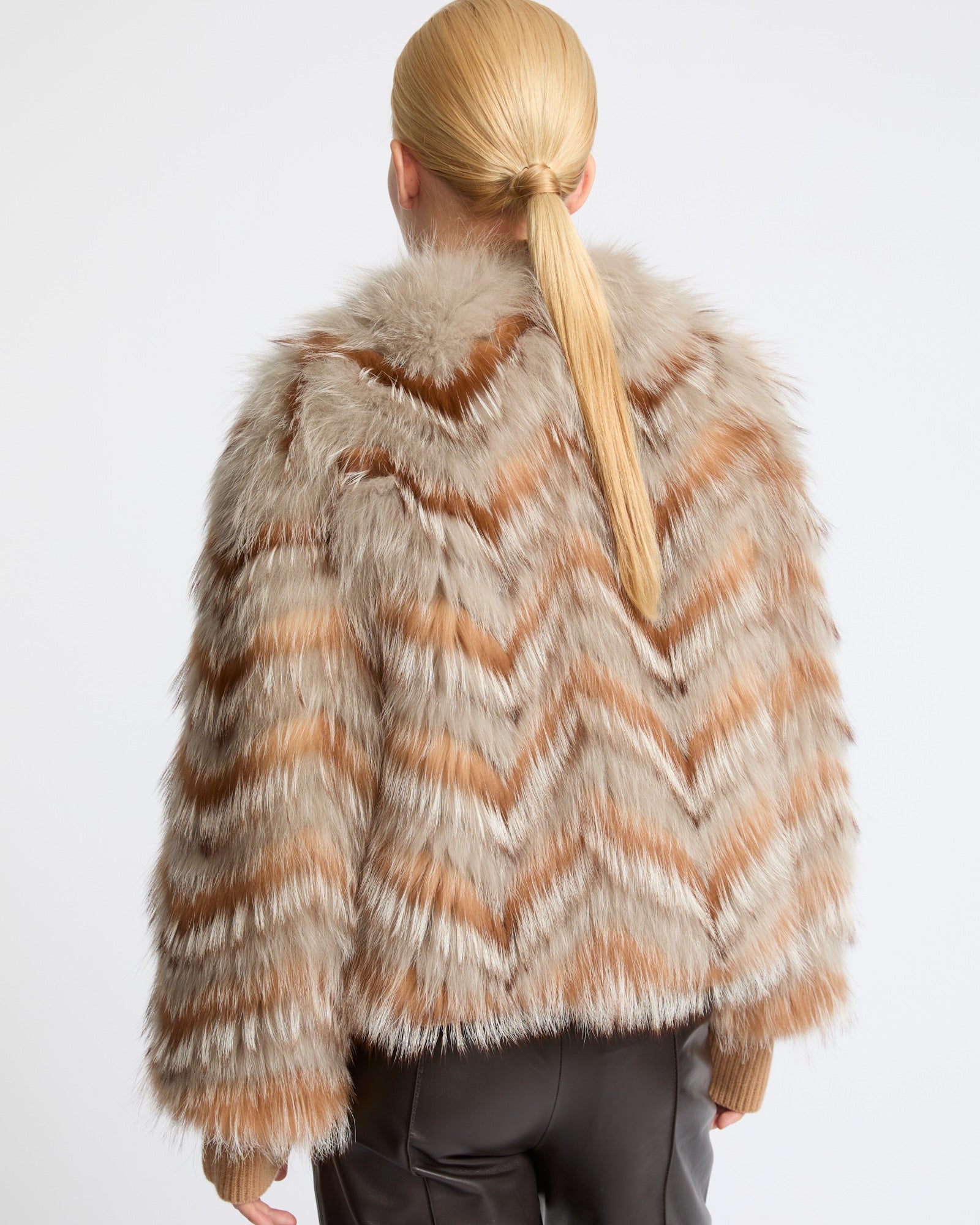 Belted jacket in merino knit and fox fur - Yves Salomon - New Fall Winter Collection