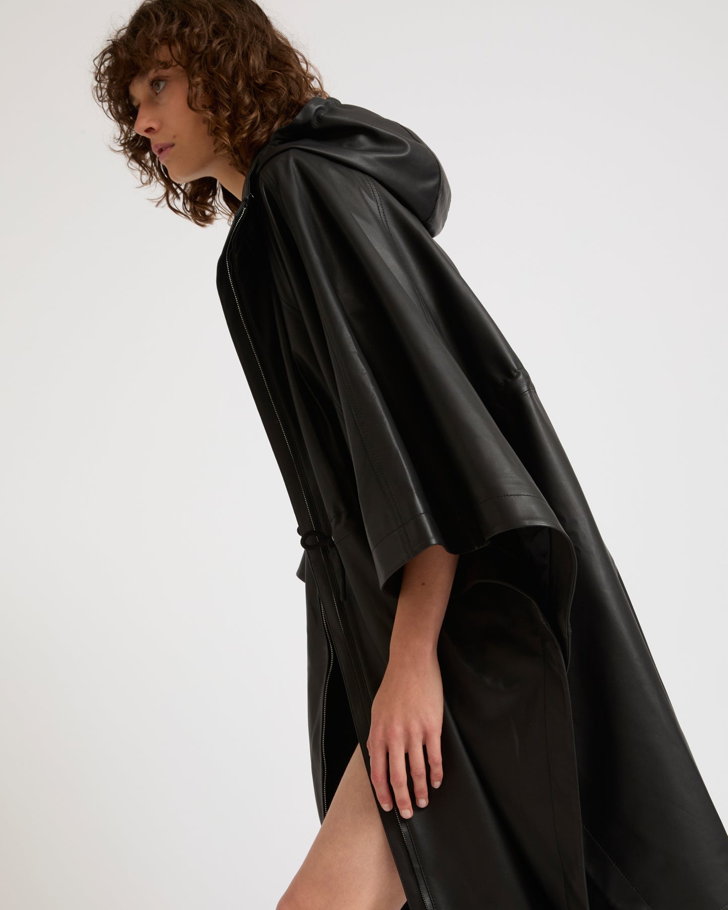 Waterproof lamb leather hooded cape -Yves Salomon - New spring summer collection