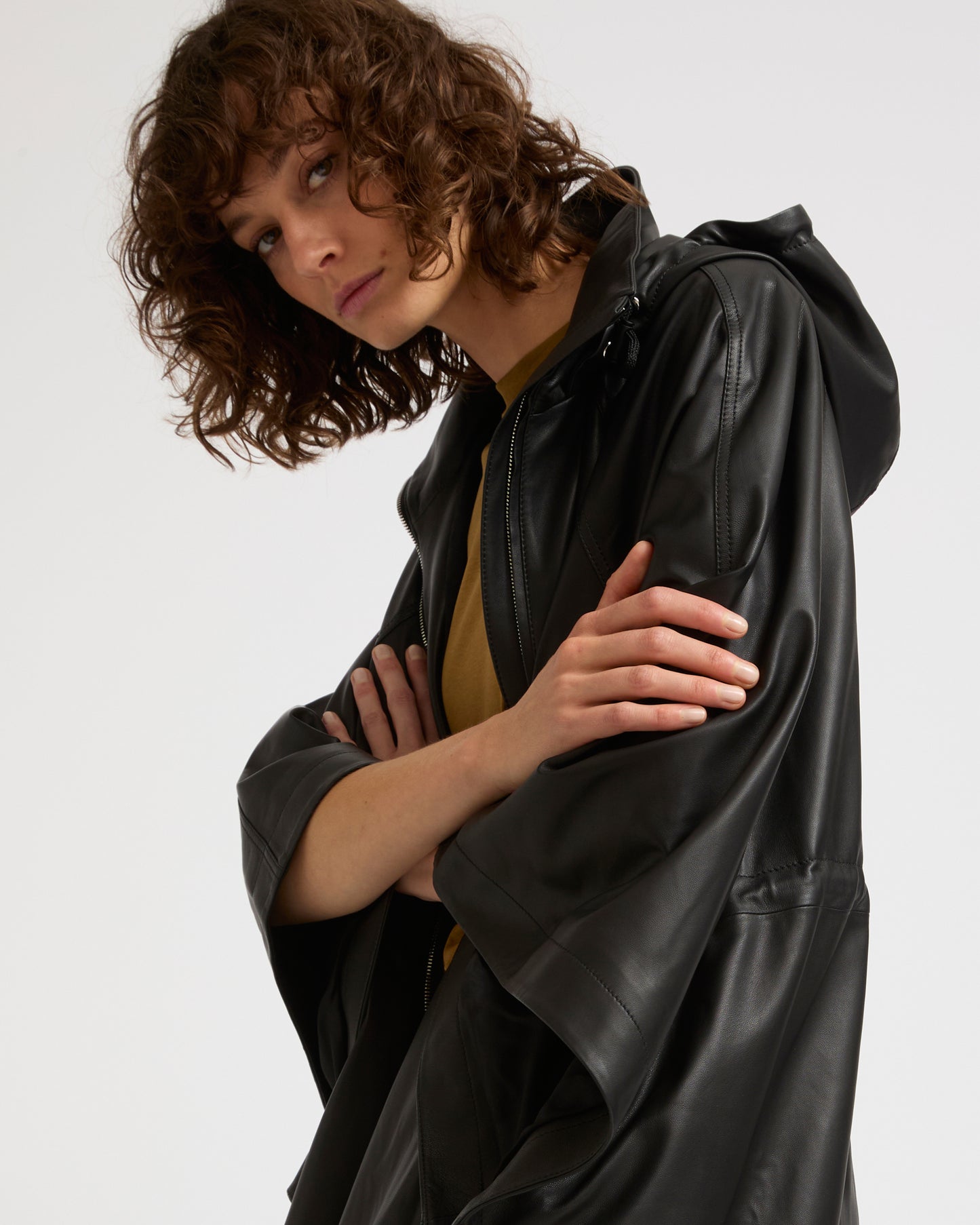 Waterproof lamb leather hooded cape -Yves Salomon - New spring summer collection