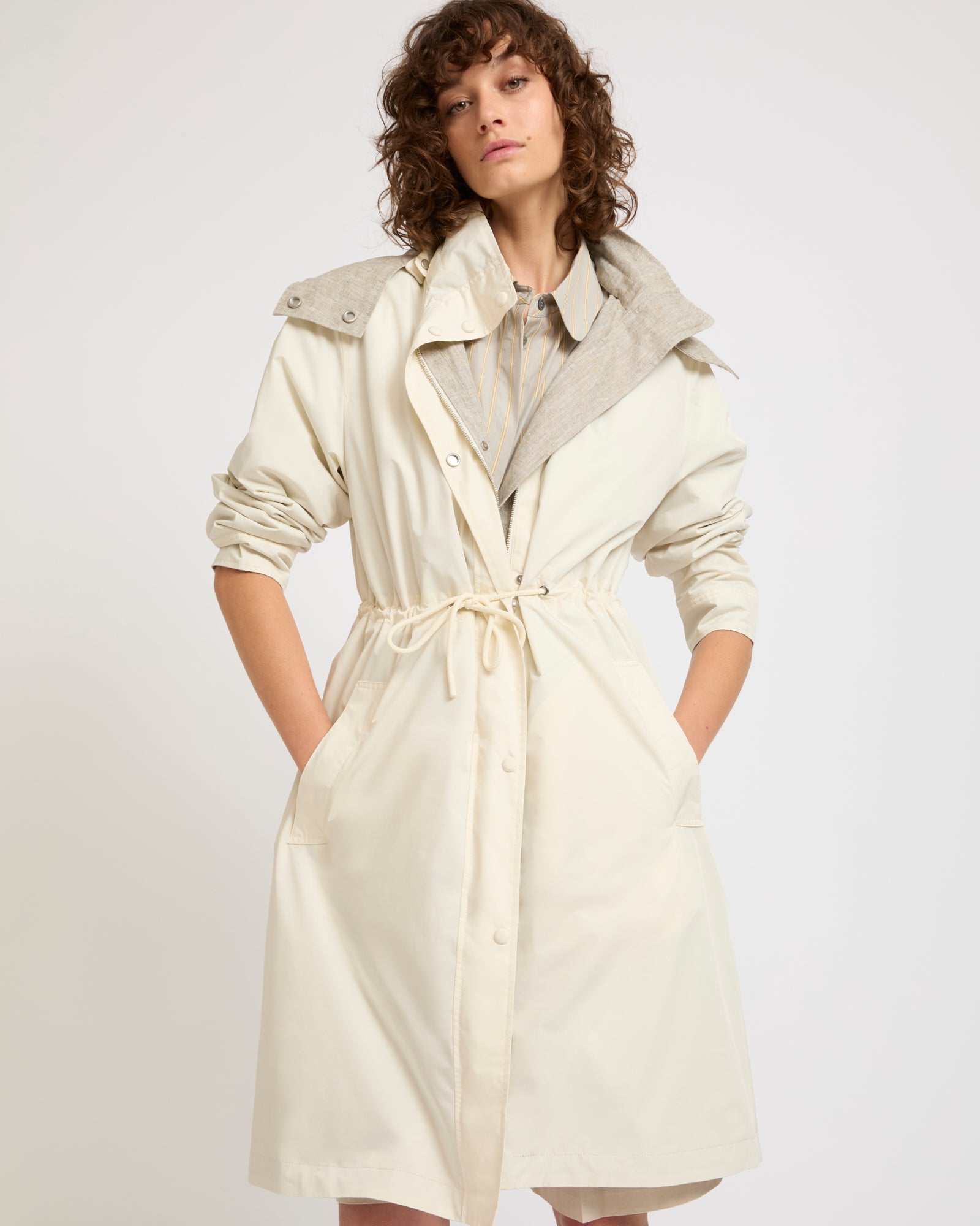 Parka in linen reversible waterproof technical fabric -Yves Salomon - New spring summer collection