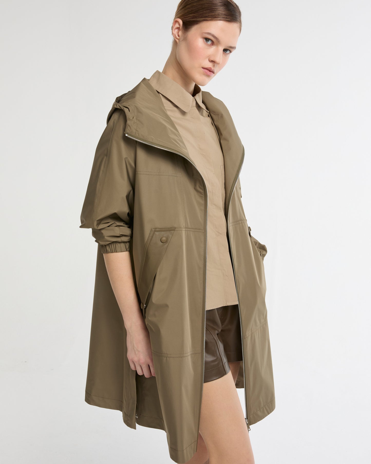 Hooded coat in waterproof technical fabric -Yves Salomon - New spring summer collection