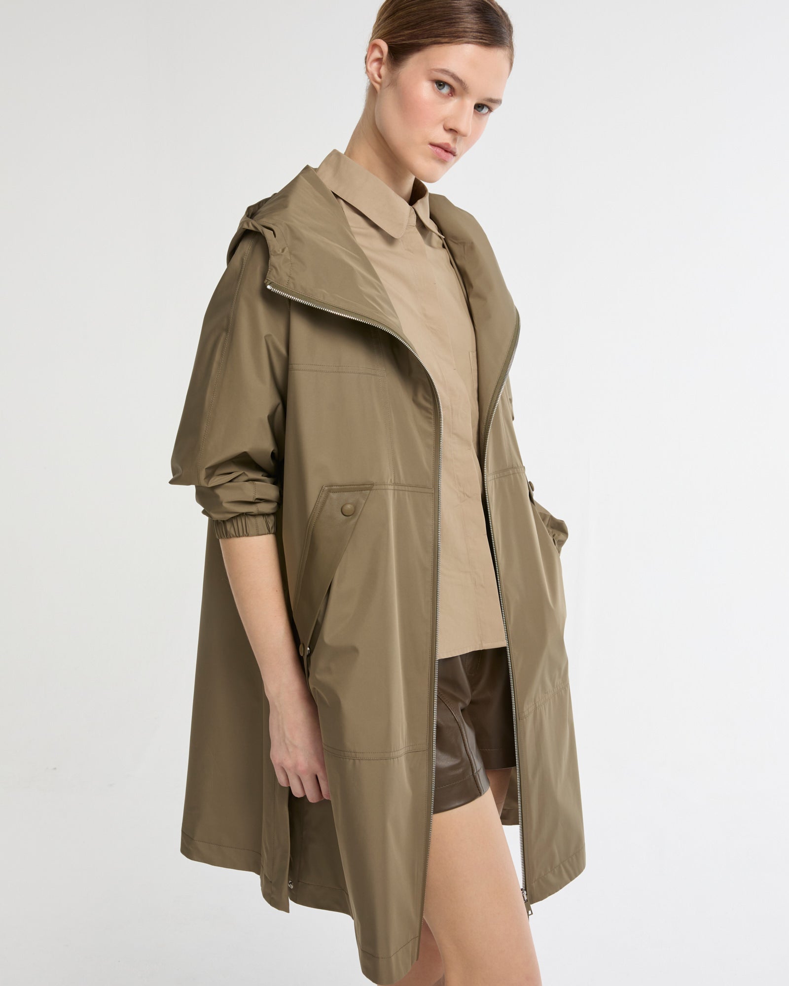 Hooded coat in waterproof technical fabric -Yves Salomon - New spring summer collection