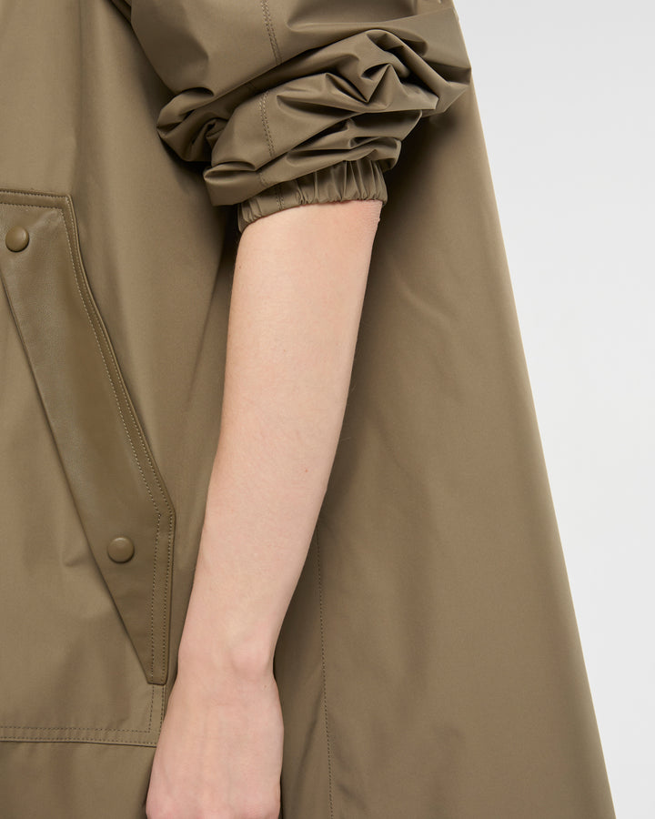 Hooded coat in waterproof technical fabric -Yves Salomon - New spring summer collection