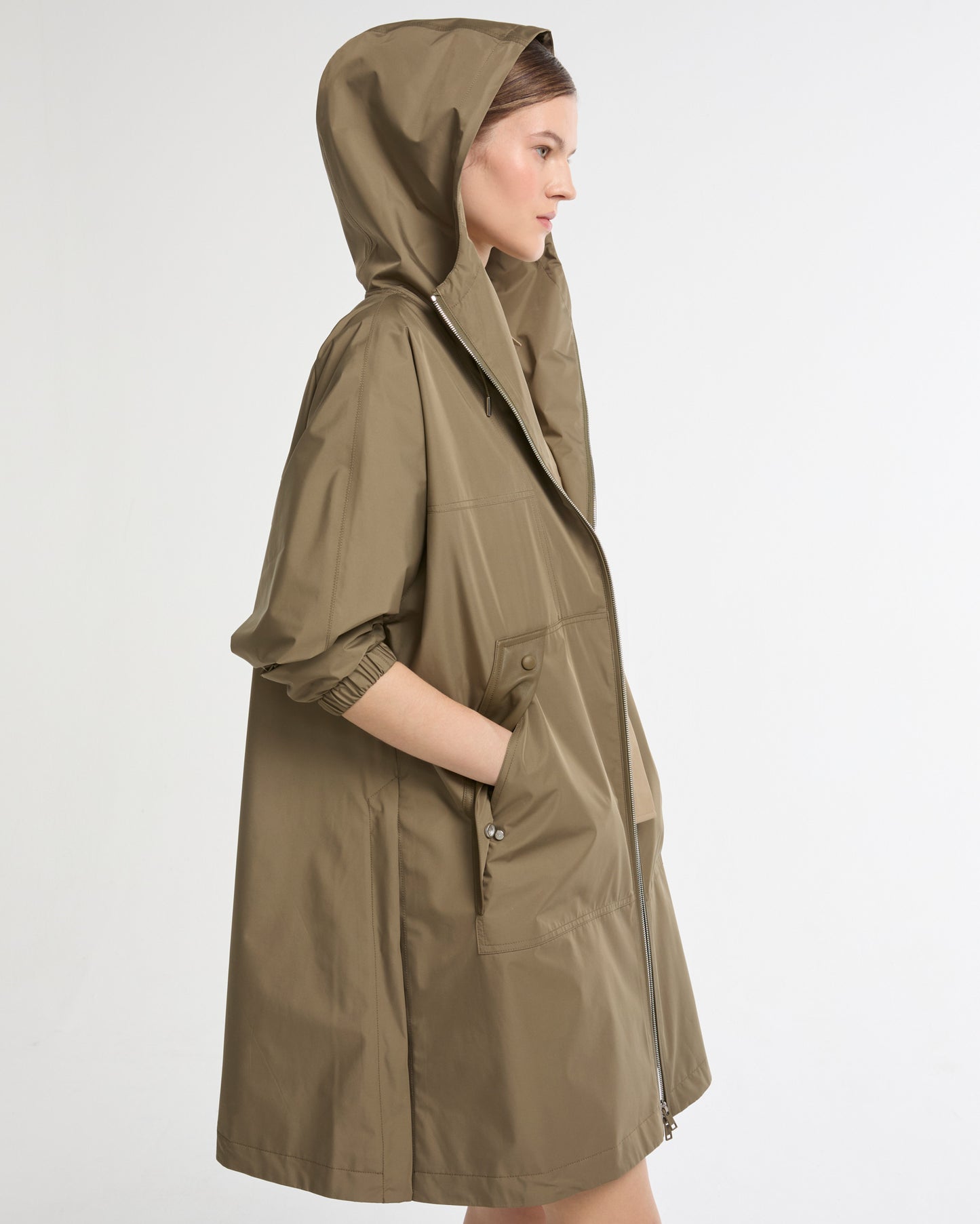 Hooded coat in waterproof technical fabric -Yves Salomon - New spring summer collection