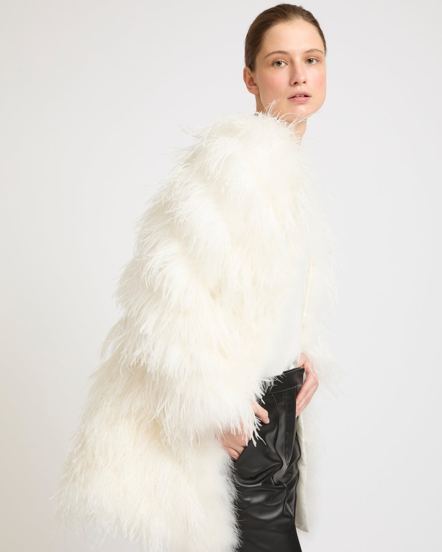 Feather coat -Yves Salomon - New spring summer collection