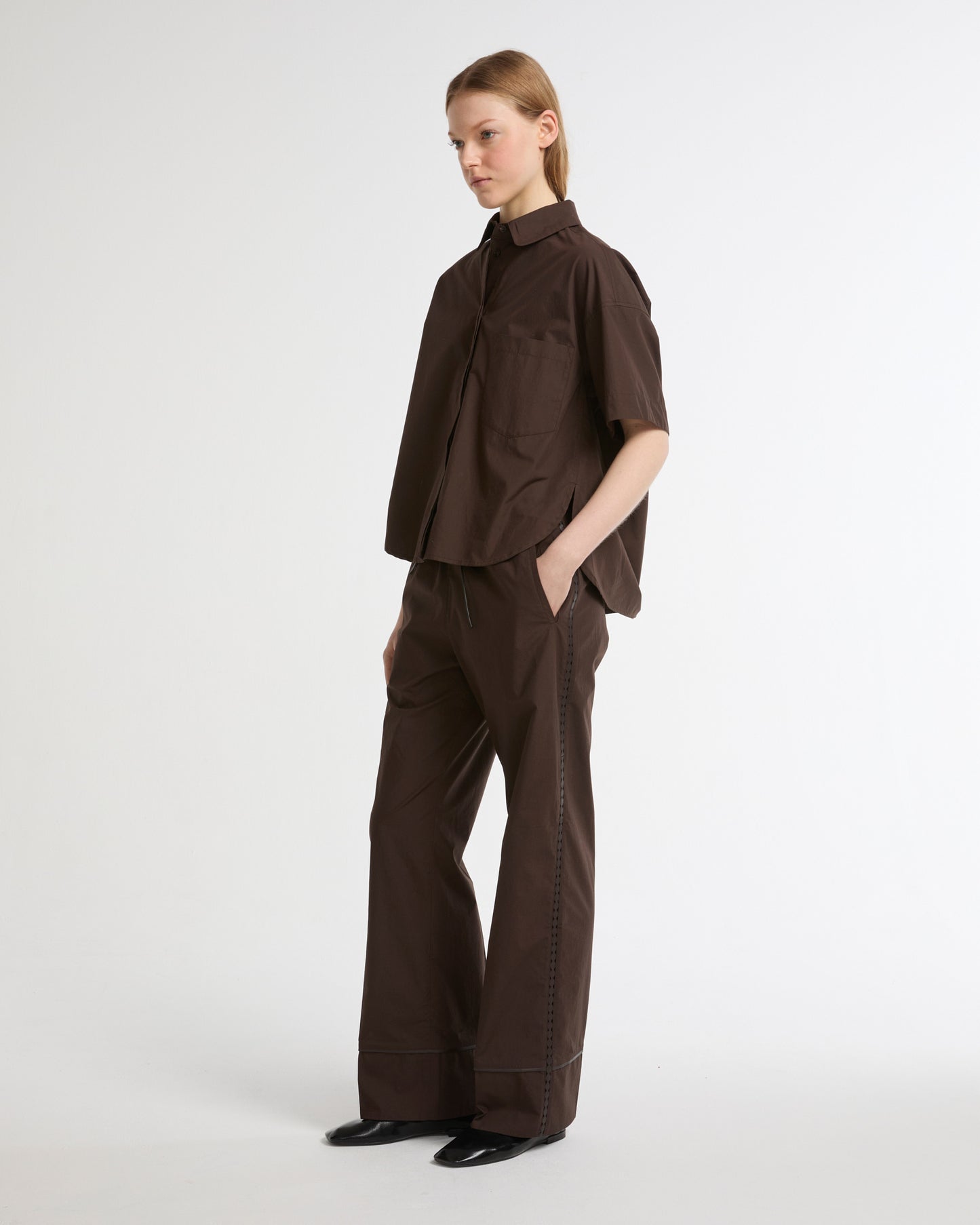 Loose fit poplin trousers with leather details -Yves Salomon - New spring summer collection