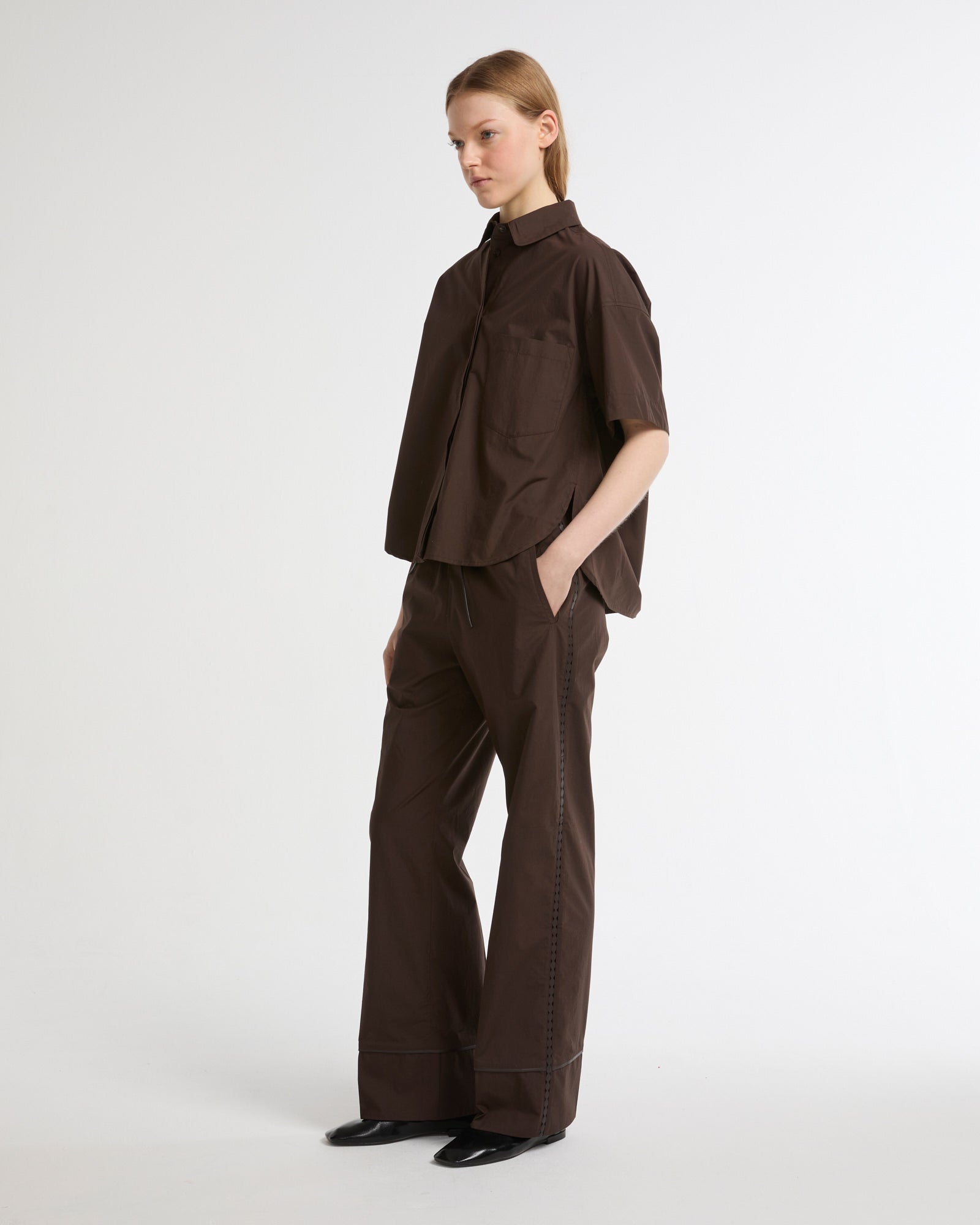 Loose fit poplin trousers with leather details -Yves Salomon - New spring summer collection