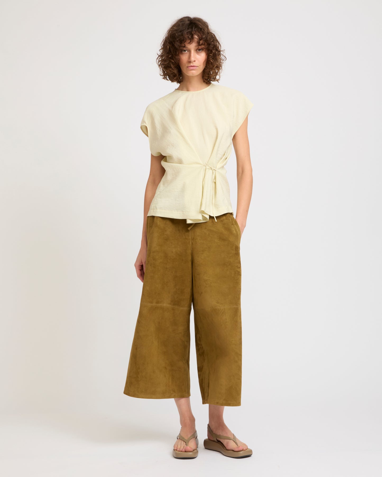Suede calfskin wide trousers