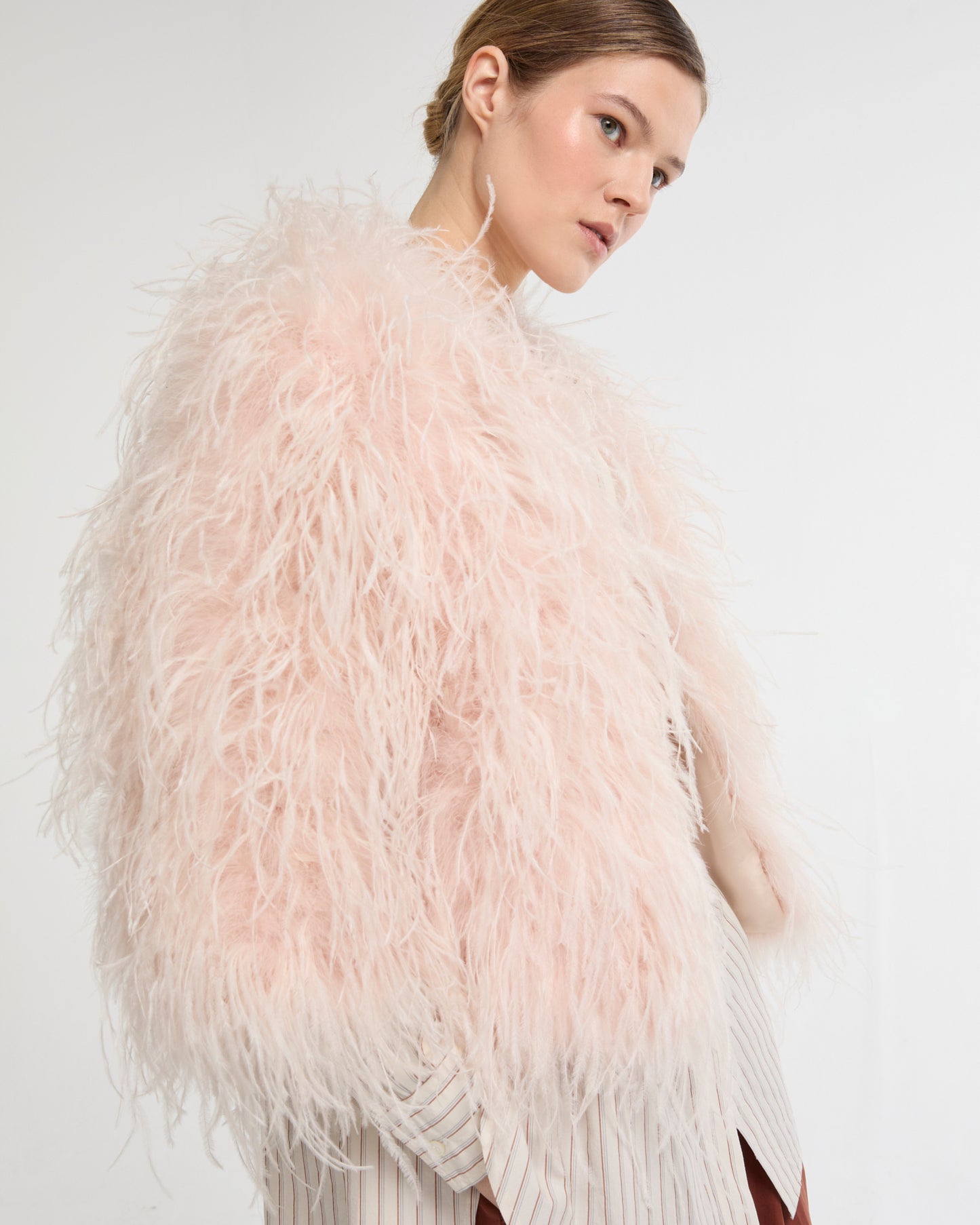 Cropped feather jacket -Yves Salomon - New spring summer collection