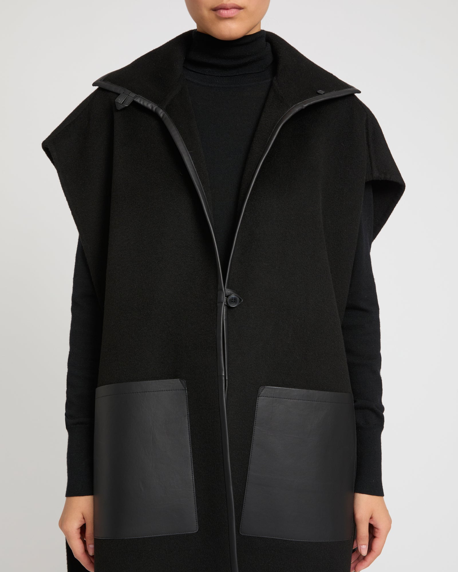 Double-sided cashmere wool and leather bib -Yves Salomon