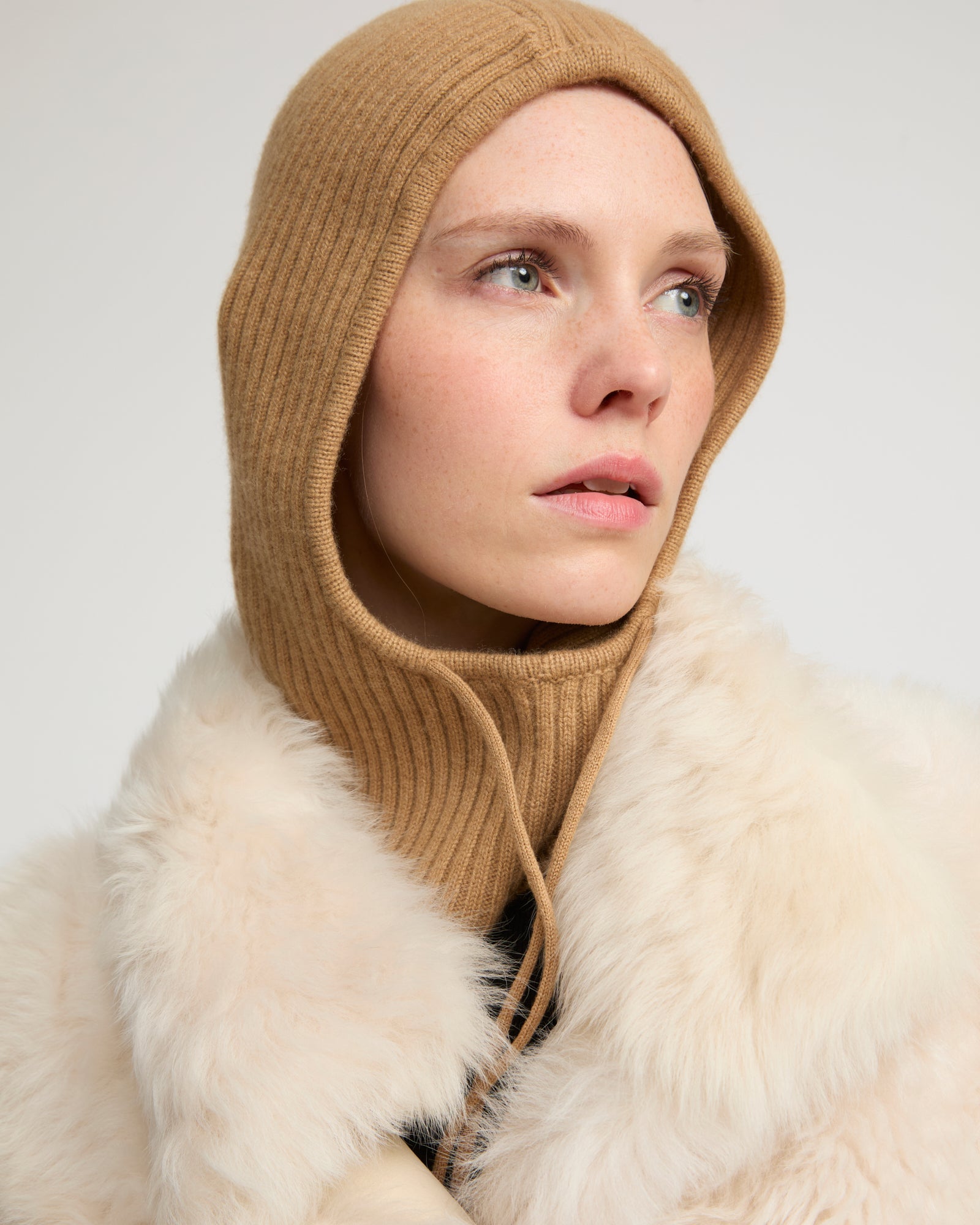 100% cashmere knit balaclava -Yves Salomon