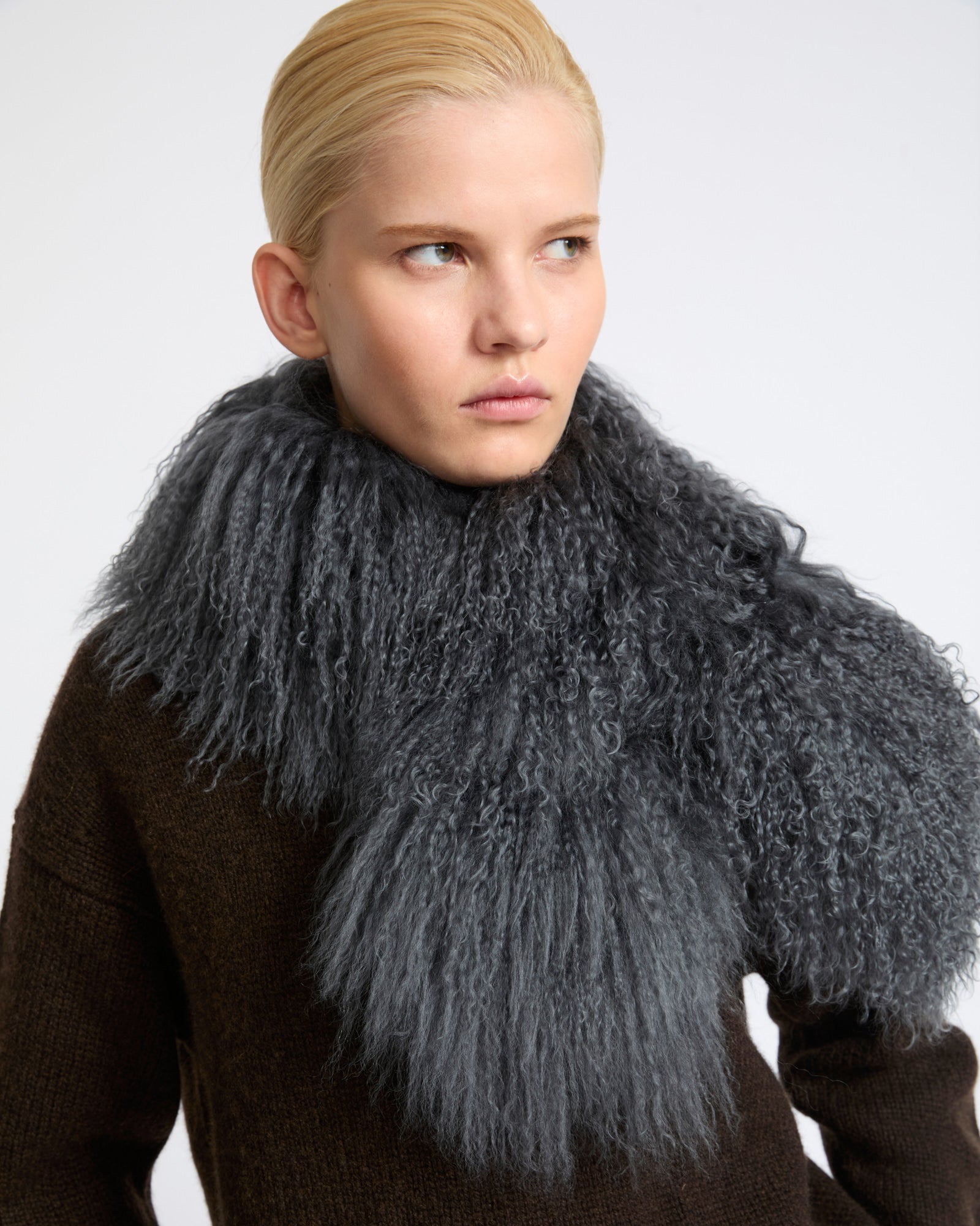 Mongolian shearling scarf - Yves Salomon - New Fall Winter Collection