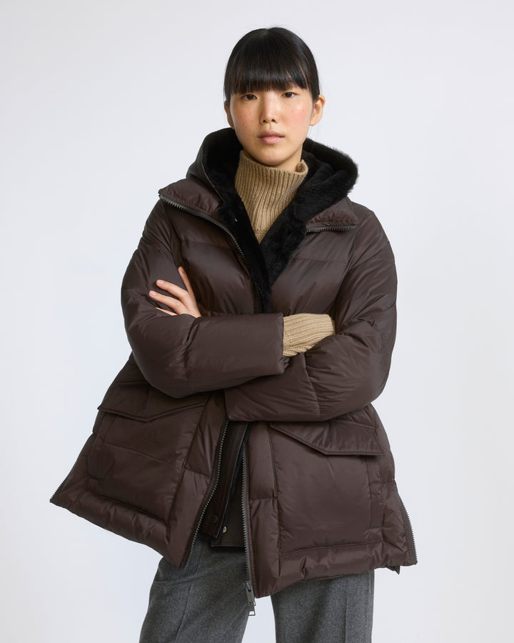 A-line down jacket in waterproof technical fabric with lambskin shearling bib panel - Yves Salomon - New Fall/Winter Collection