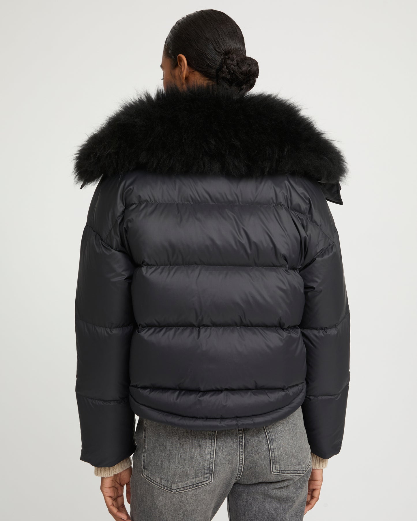 Short down jacket with fluffy lambswool trim