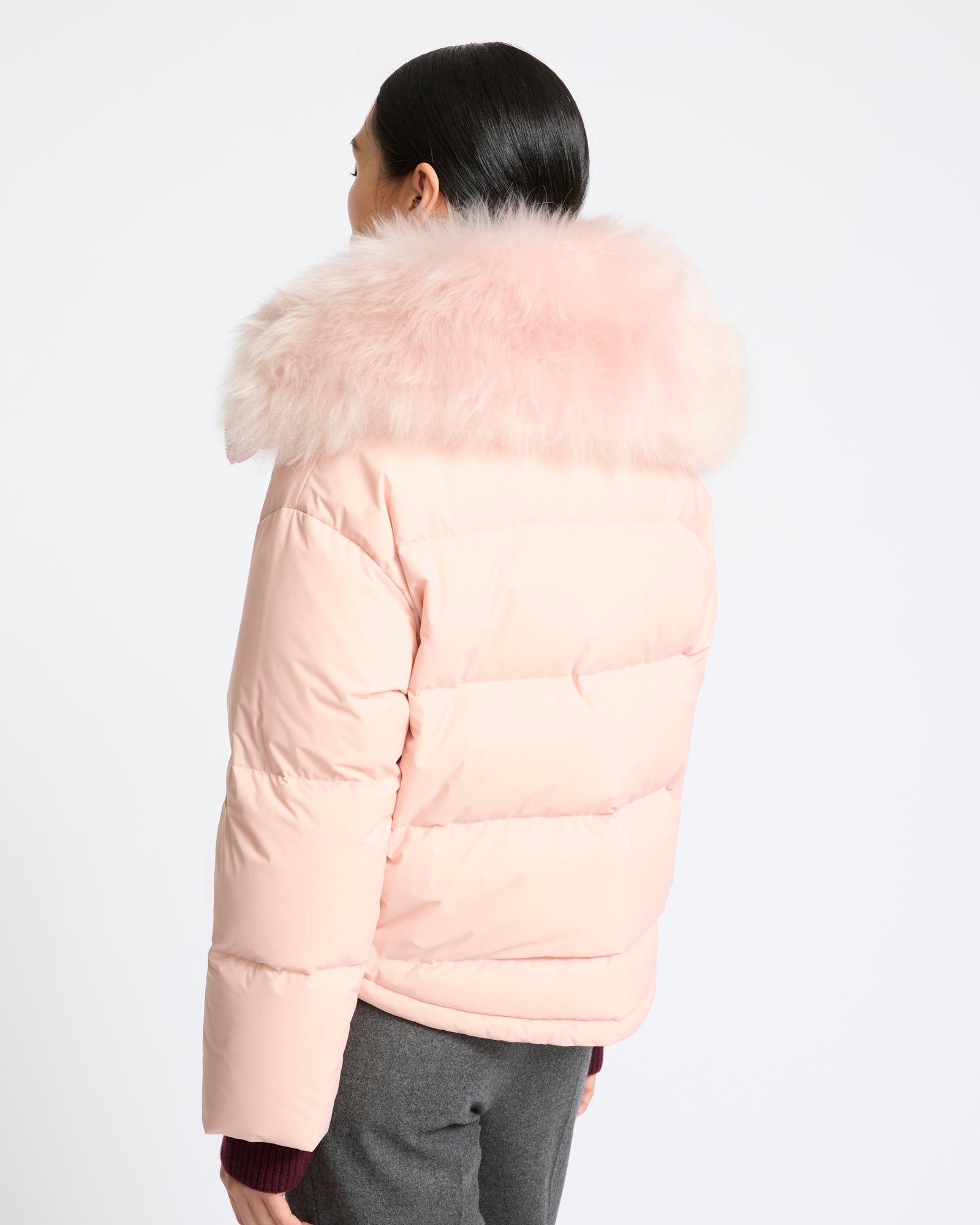 Short down jacket in waterproof technical fabric with airy lambswool trim - Yves Salomon - New Fall Winter Collection