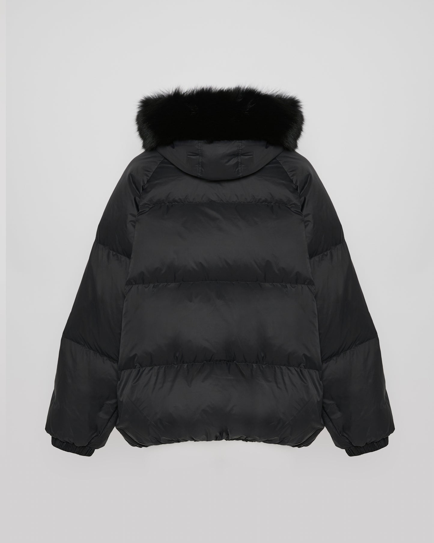 Short down jacket with raglan sleeves and fox fur trim