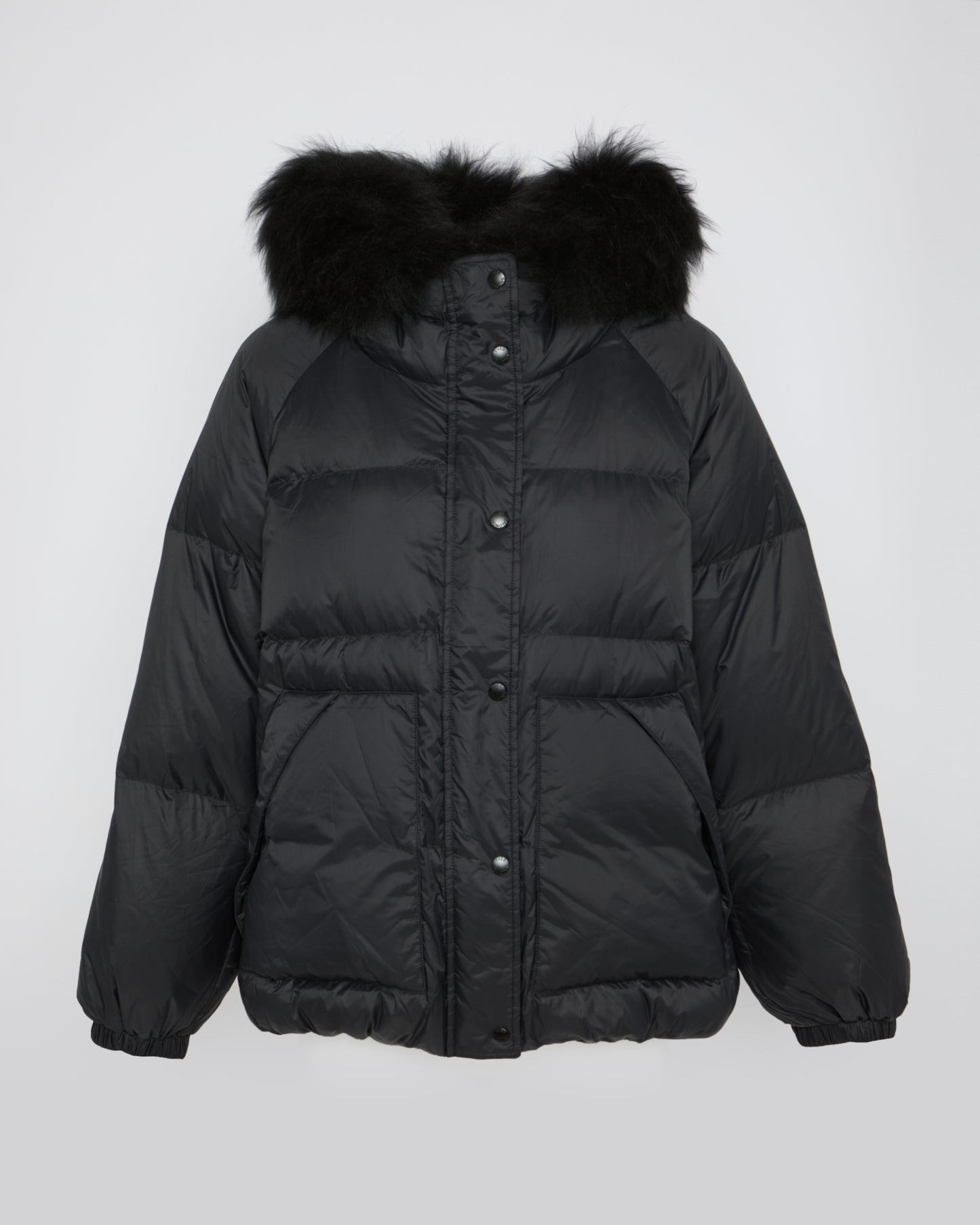 Short down jacket with raglan sleeves and fluffy lambswool trim