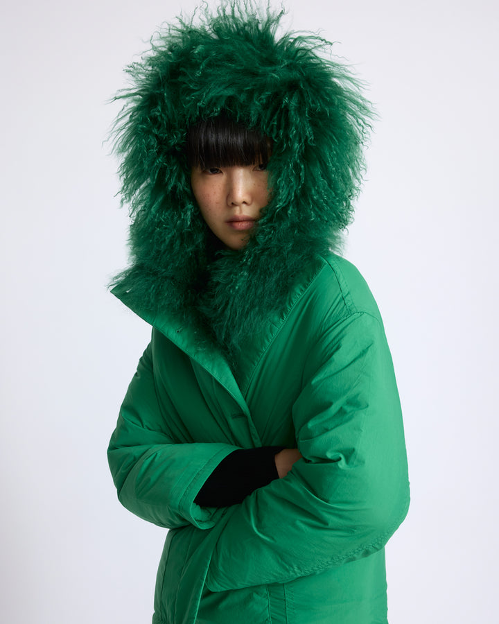 Short ultra-light down jacket with curly lambskin trim - Yves Salomon - New Fall/Winter Collection