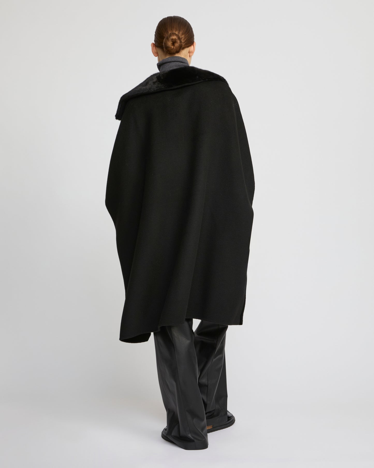 Cashmere-blend cape with removable mink fur collar -Yves Salomon
