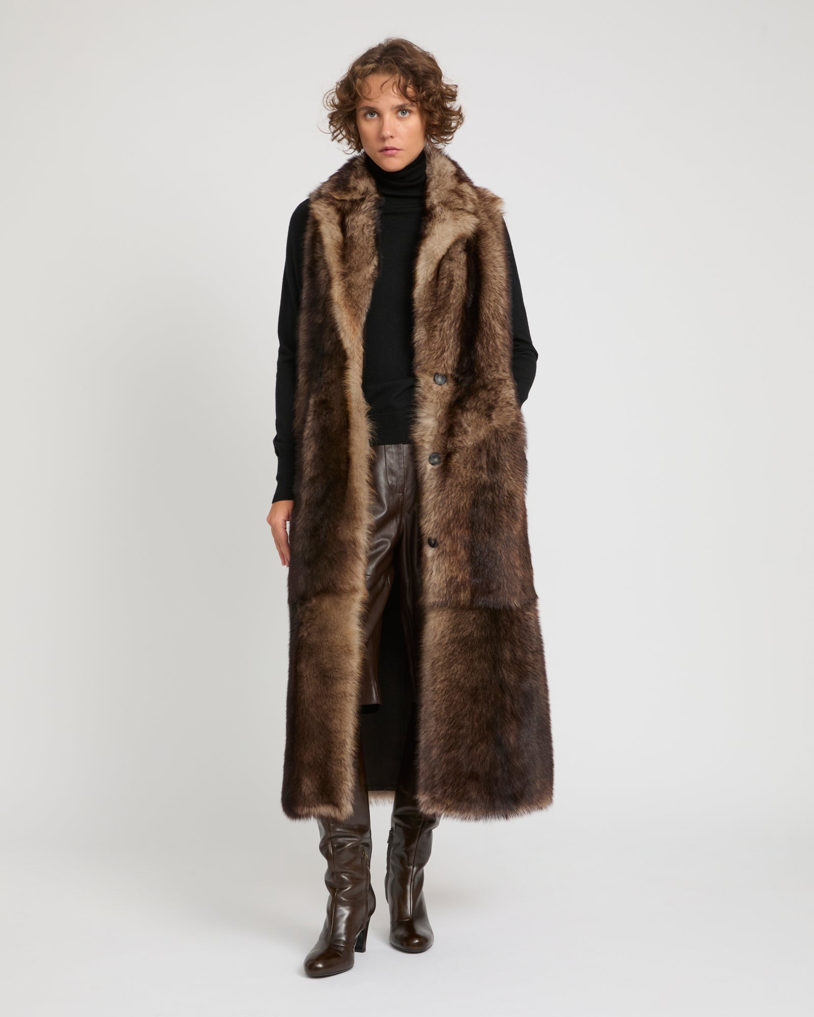 Long Toscana lambskin shearling gilet - brown - Yves Salomon