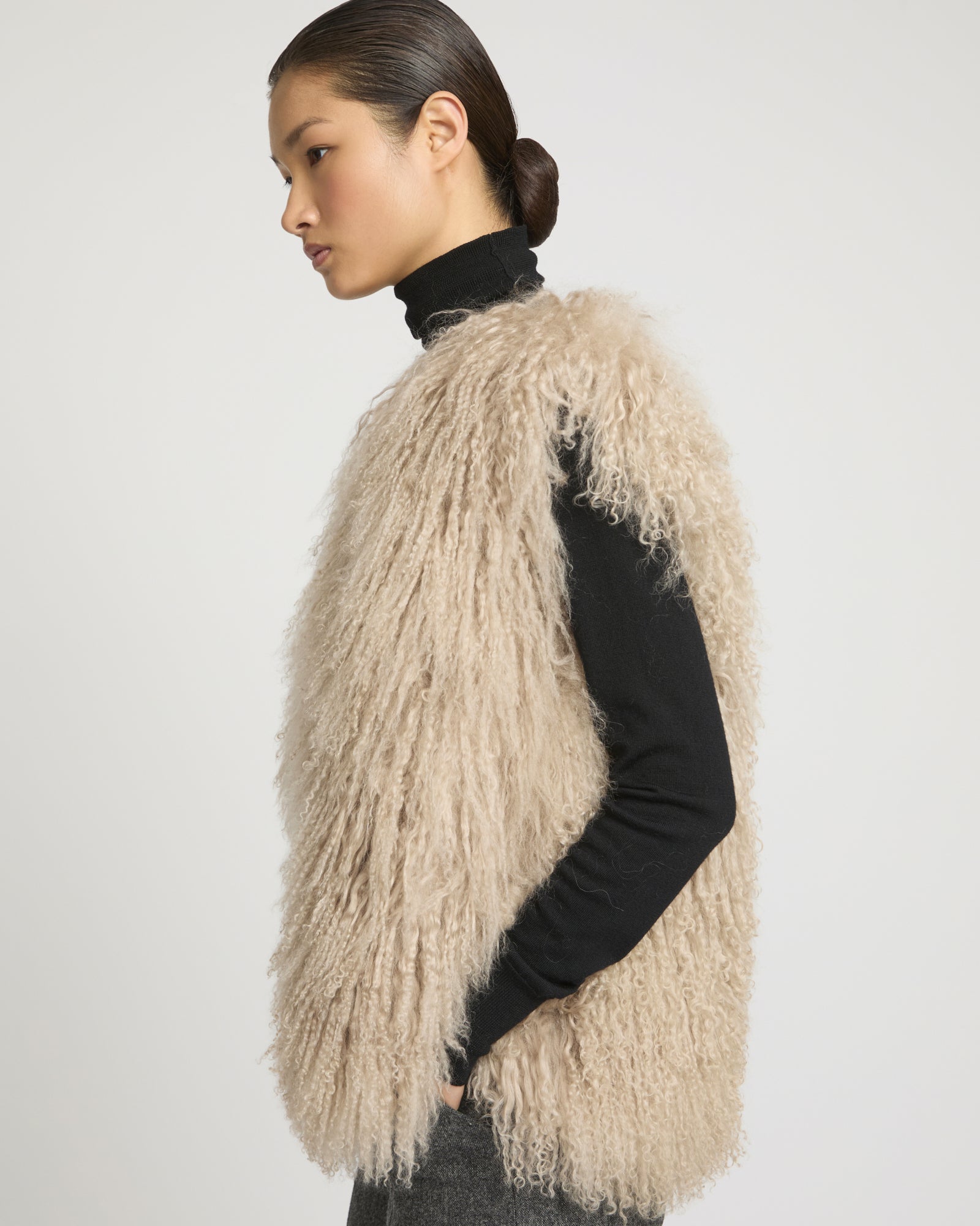 Sleeveless  gilet in long haired lamb -Yves Salomon