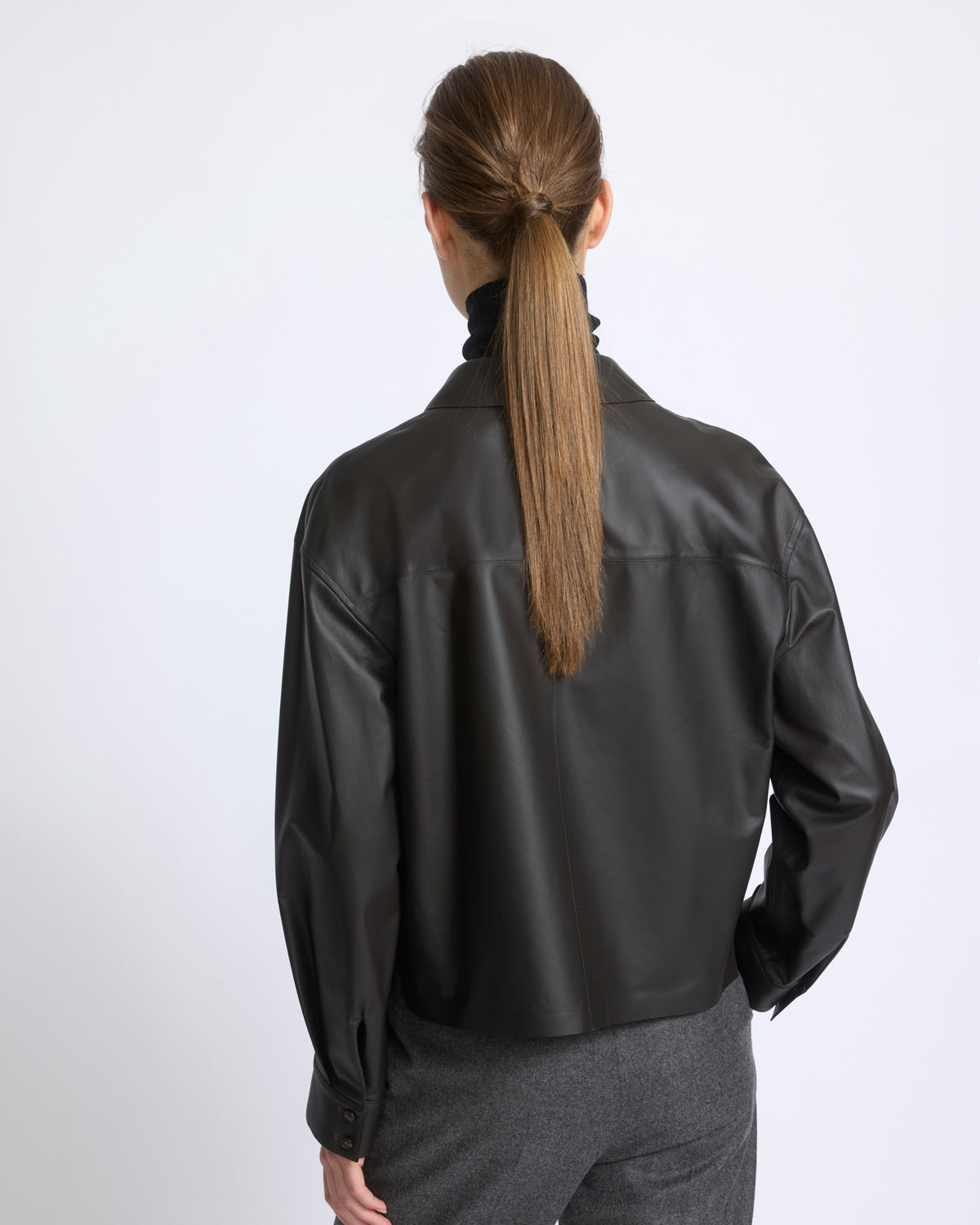 Cropped shirt in fine lamb leather - Yves Salomon - New Fall/Winter Collection