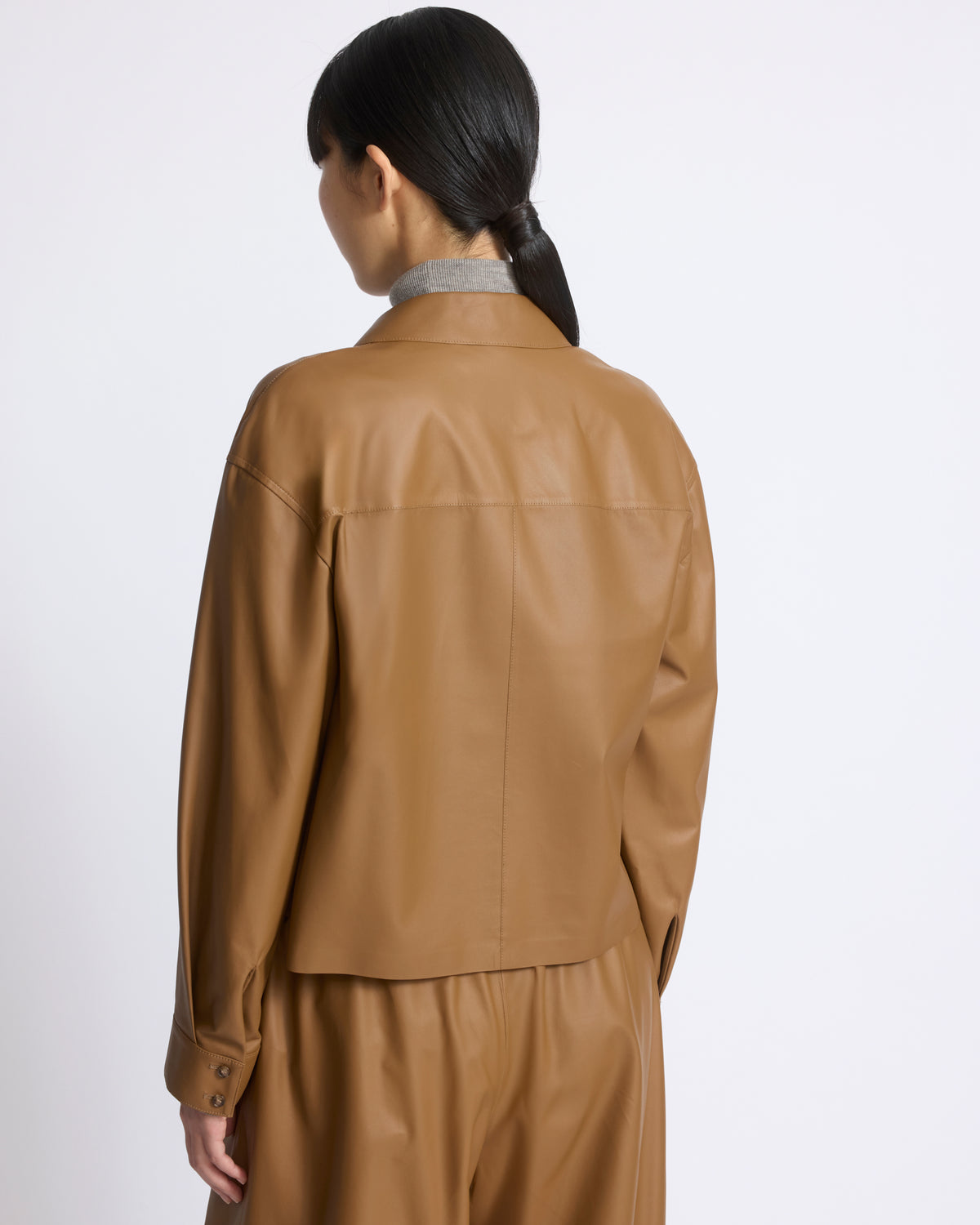 Cropped shirt in fine lamb leather - Yves Salomon - New Fall/Winter Collection