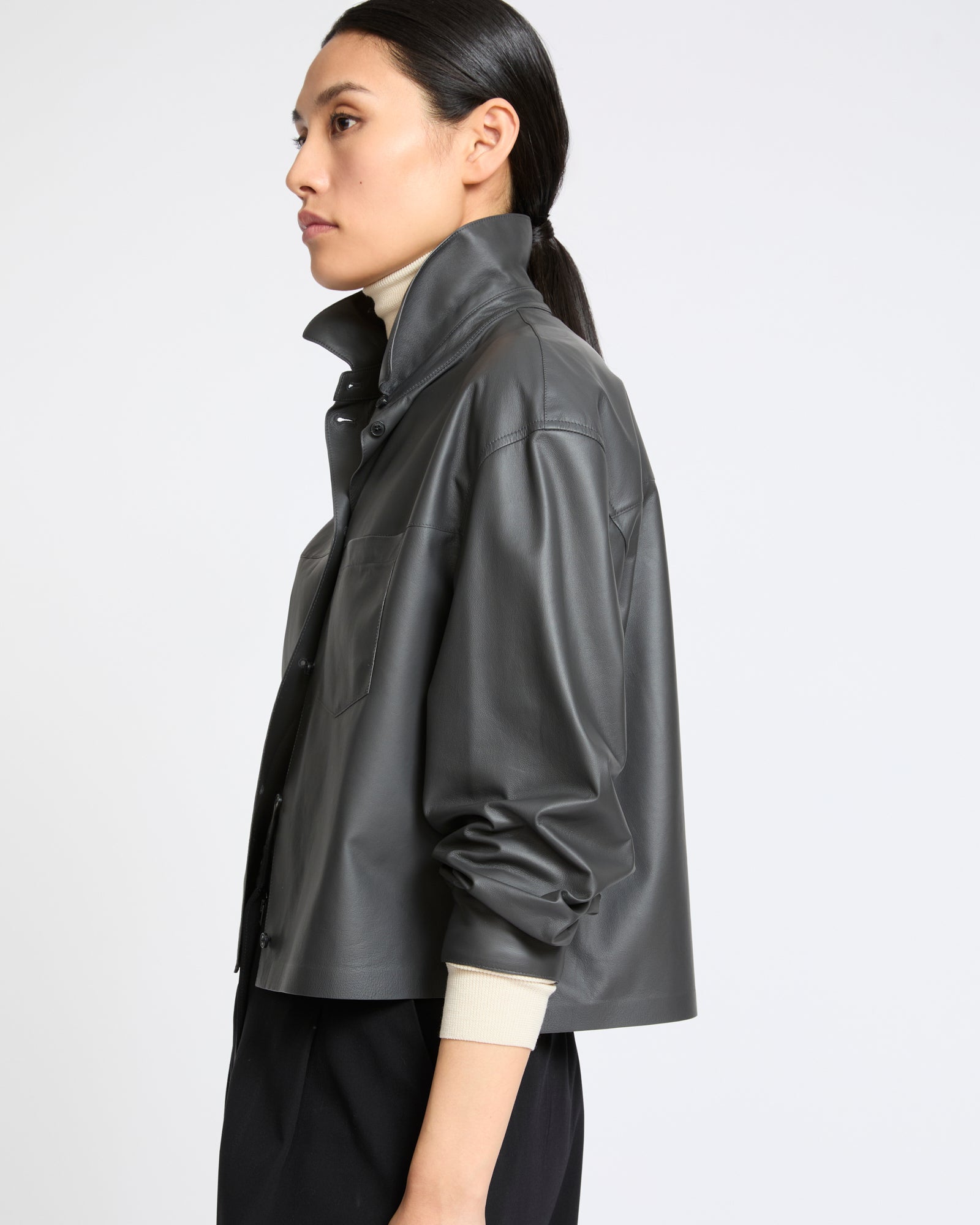 Cropped shirt in fine lamb leather - Yves Salomon - New Fall Winter Collection