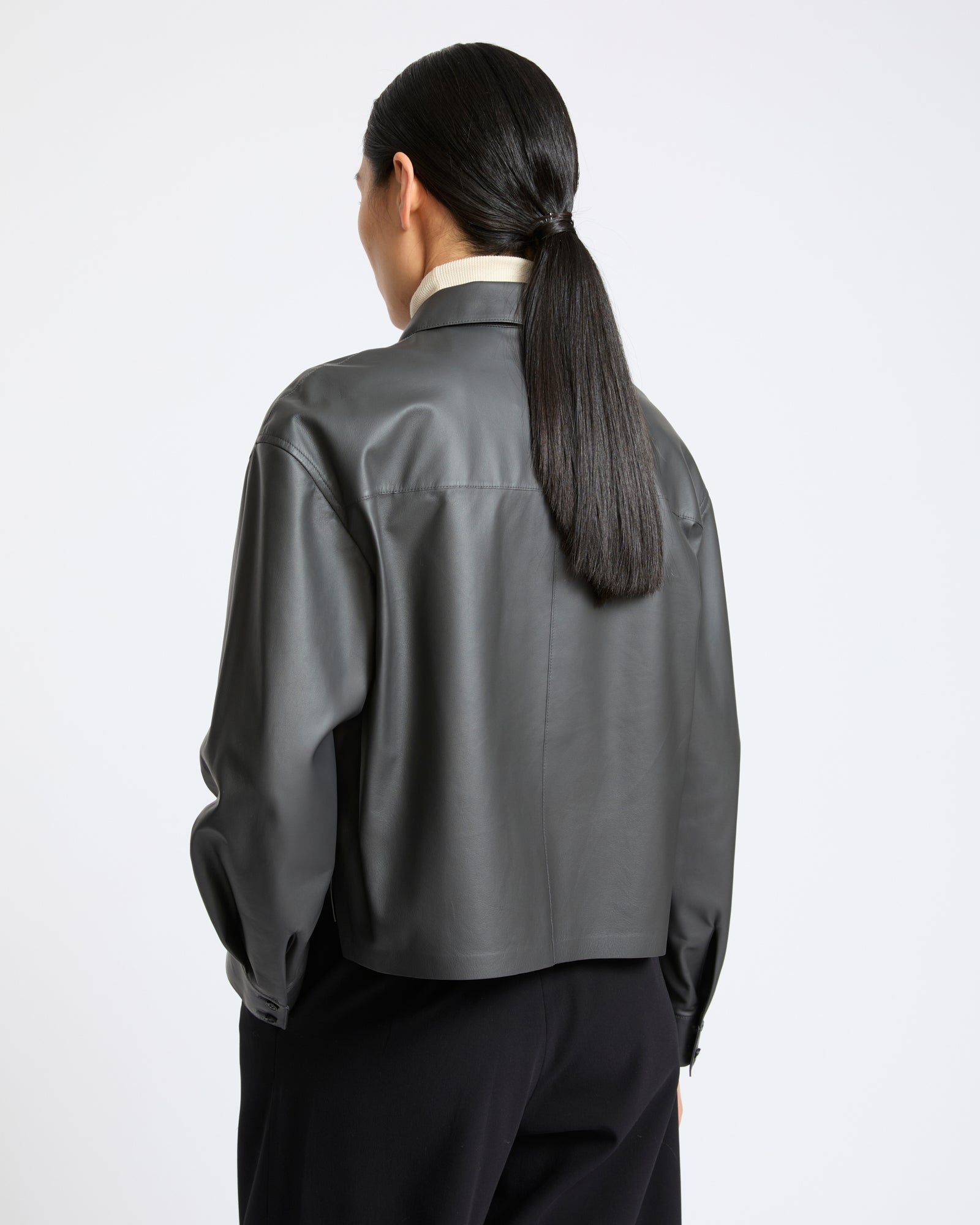 Cropped shirt in fine lamb leather - Yves Salomon - New Fall Winter Collection