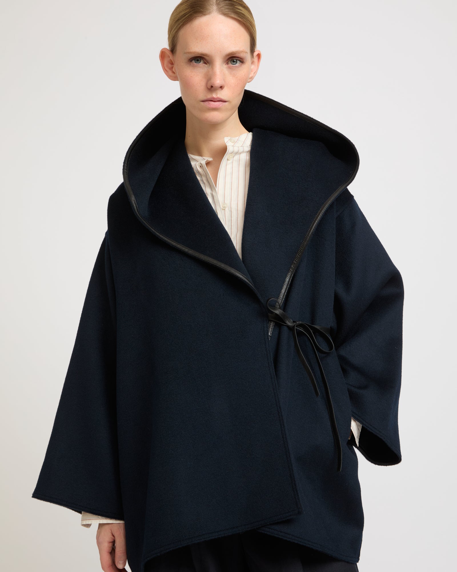 Oversized short coat in double-sided cashmere blend -Yves Salomon - New spring summer collection