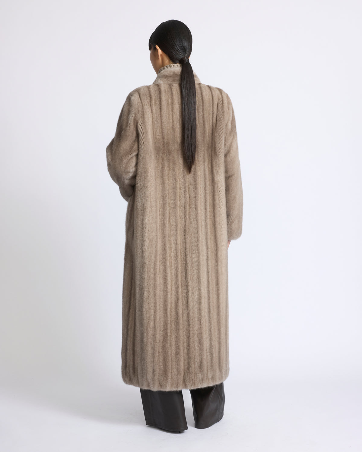 Long mink fur coat with long hair - Yves Salomon - New Fall/Winter Collection