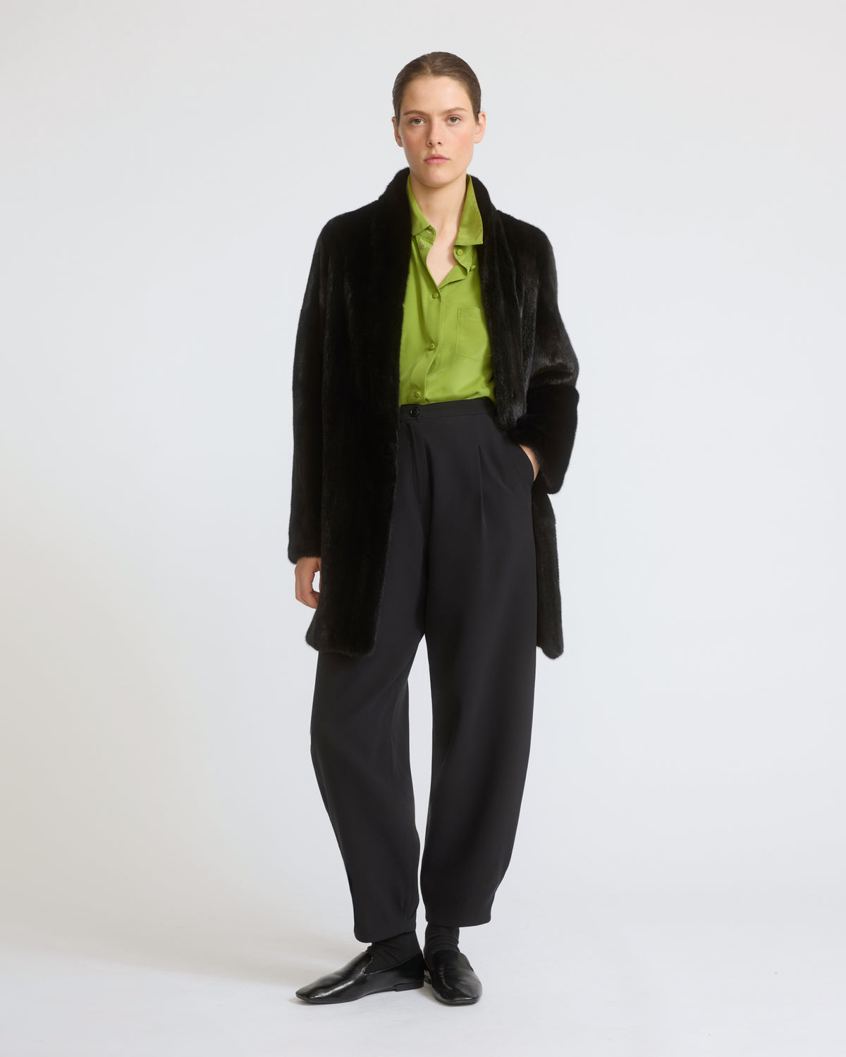 Short belted coat in long-haired straightened mink fur - Yves Salomon - New Fall/Winter Collection